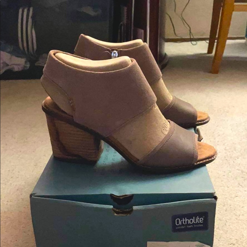 Majorca Toms chunky heels